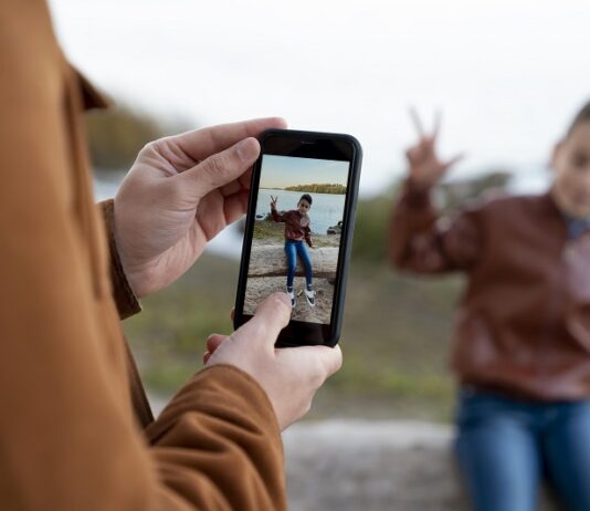 Picuki Instagram Story Viewer: The Good, The Bad, and Your Questions Answered