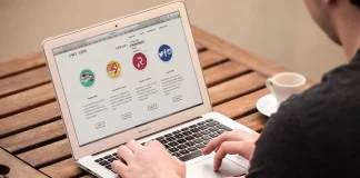How to Choose the Right Platform for Custom Website Development